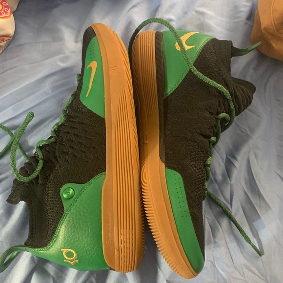 Nike KD 11 - Picture 2 of 4